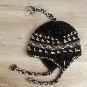 EVEREST DESIGNS • Fully Lined Wool Beanie